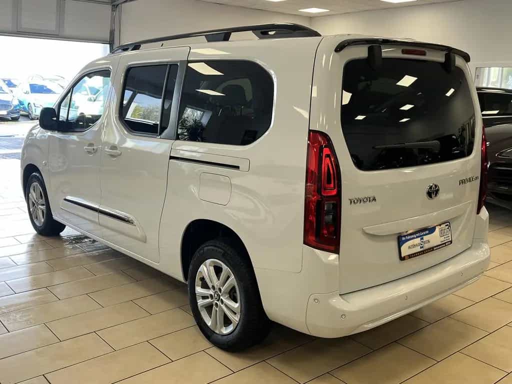 Toyota Proace City L2 Team Deutschland*7-Sitzer*Navi*1H 01/2023-photo-4