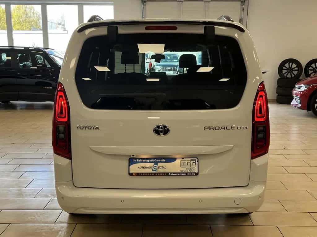 Toyota Proace City L2 Team Deutschland*7-Sitzer*Navi*1H 01/2023-photo-6