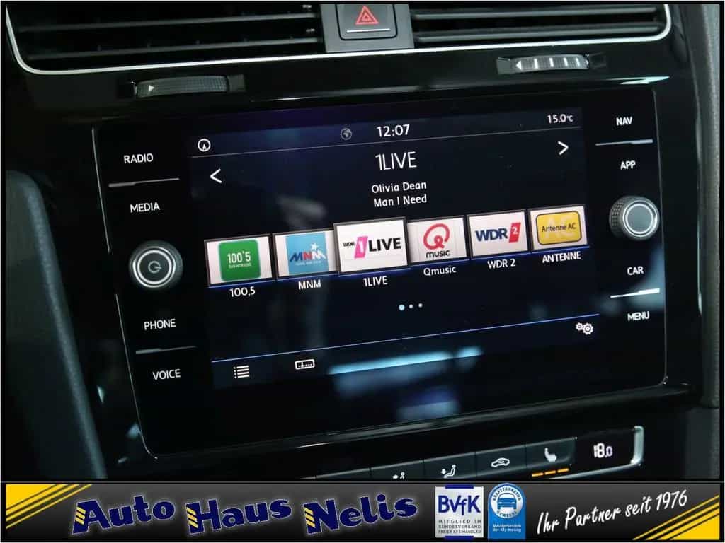 Volkswagen Golf VII 1,6 TDI Sound ACC NaviTouch Apple Andro 01/2018-photo-14