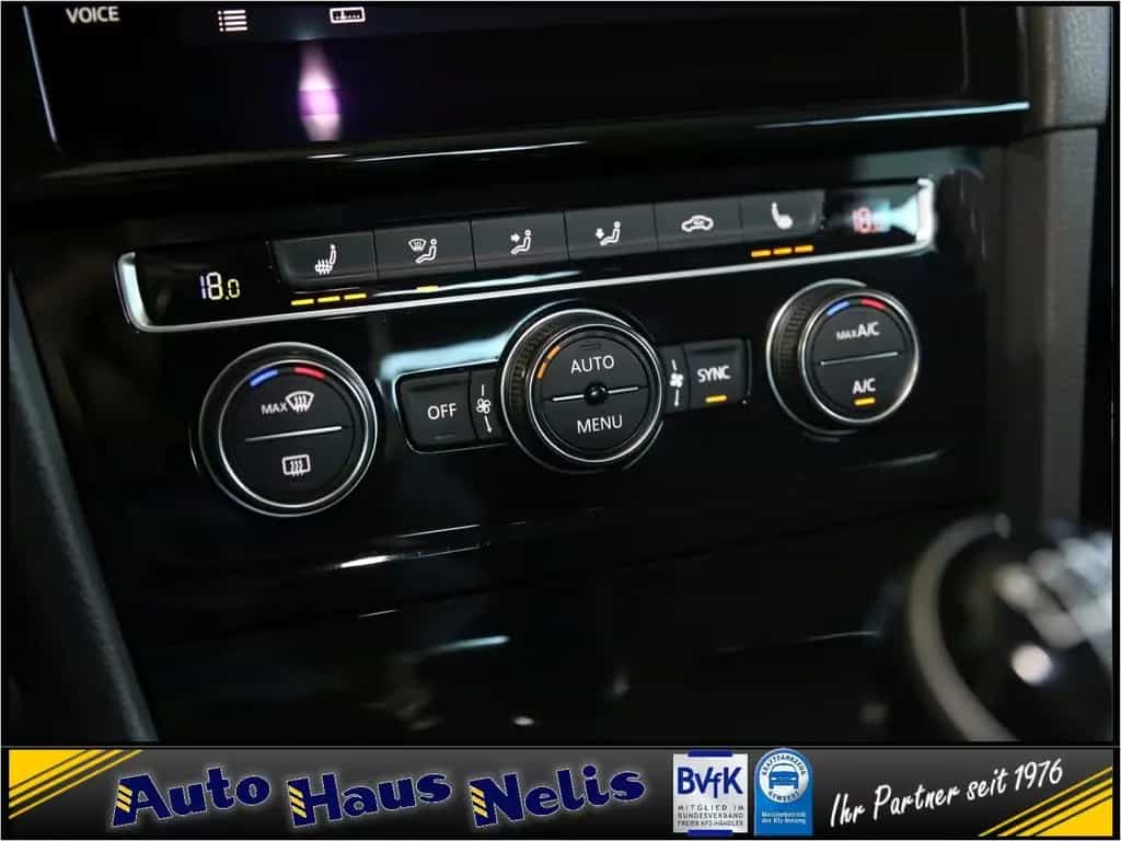 Volkswagen Golf VII 1,6 TDI Sound ACC NaviTouch Apple Andro 01/2018-photo-19