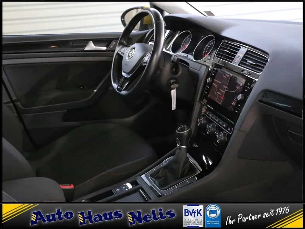 Volkswagen Golf VII 1,6 TDI Sound ACC NaviTouch Apple Andro 01/2018-photo-32