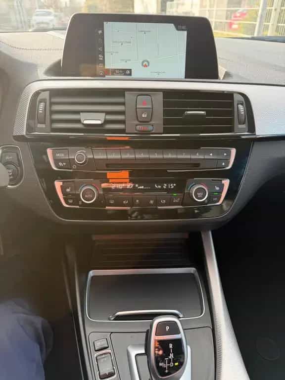 BMW 2 Series 220i Steptronic Cabrio M Sport 05/2021-photo-10