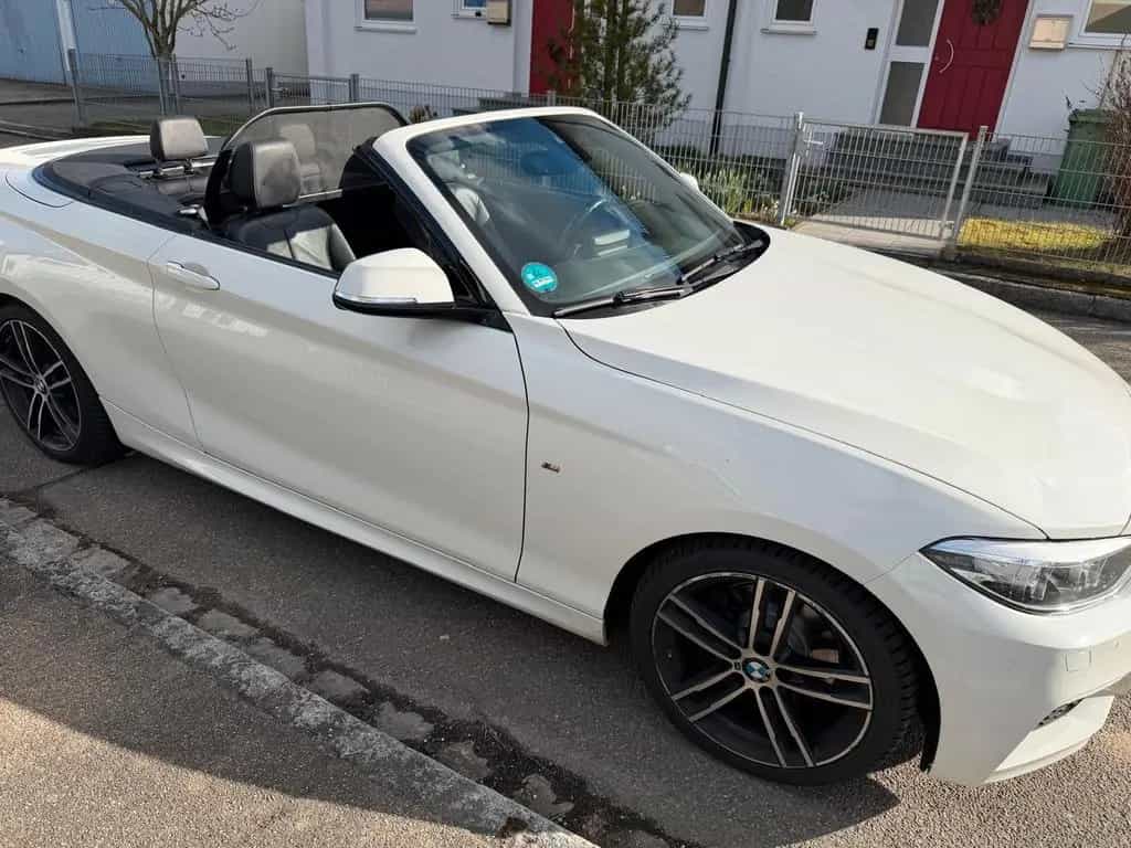 BMW 2 Series 220i Steptronic Cabrio M Sport 05/2021-photo-2