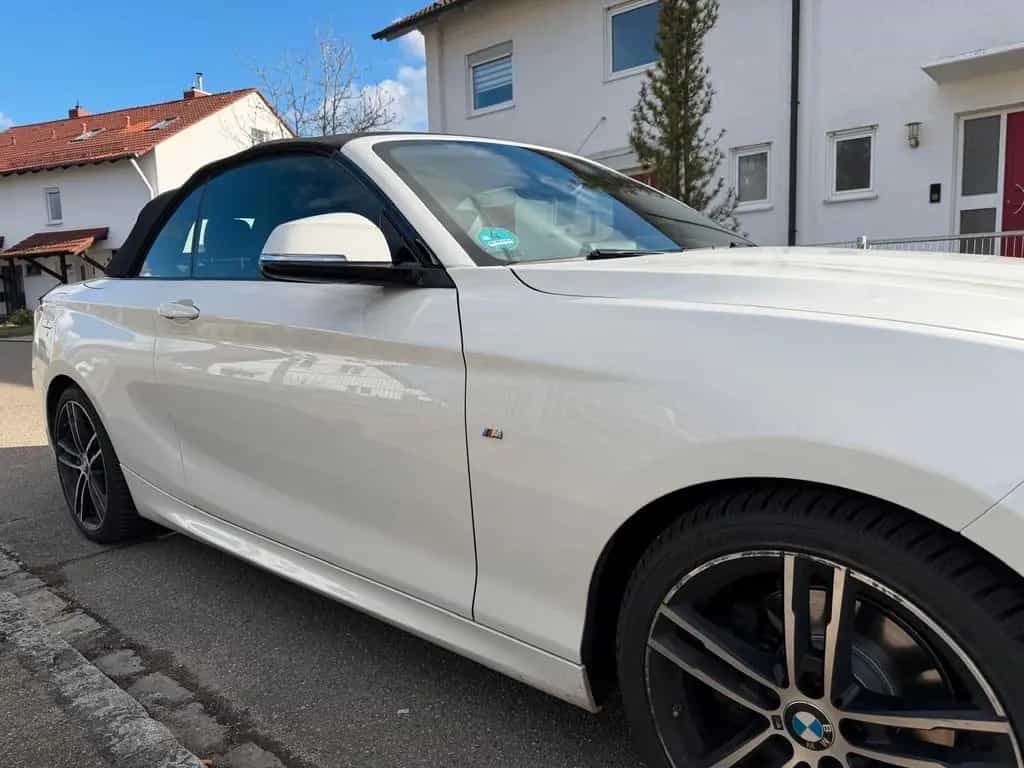 BMW 2 Series 220i Steptronic Cabrio M Sport 05/2021-photo-4