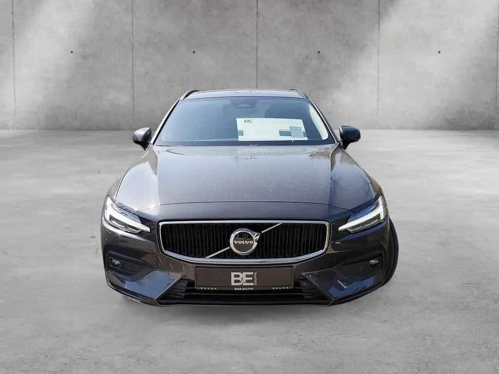 Volvo V60 B4 Core MEMORY PDC SHZ LEDER KAMERA LED 10/2023-photo-4