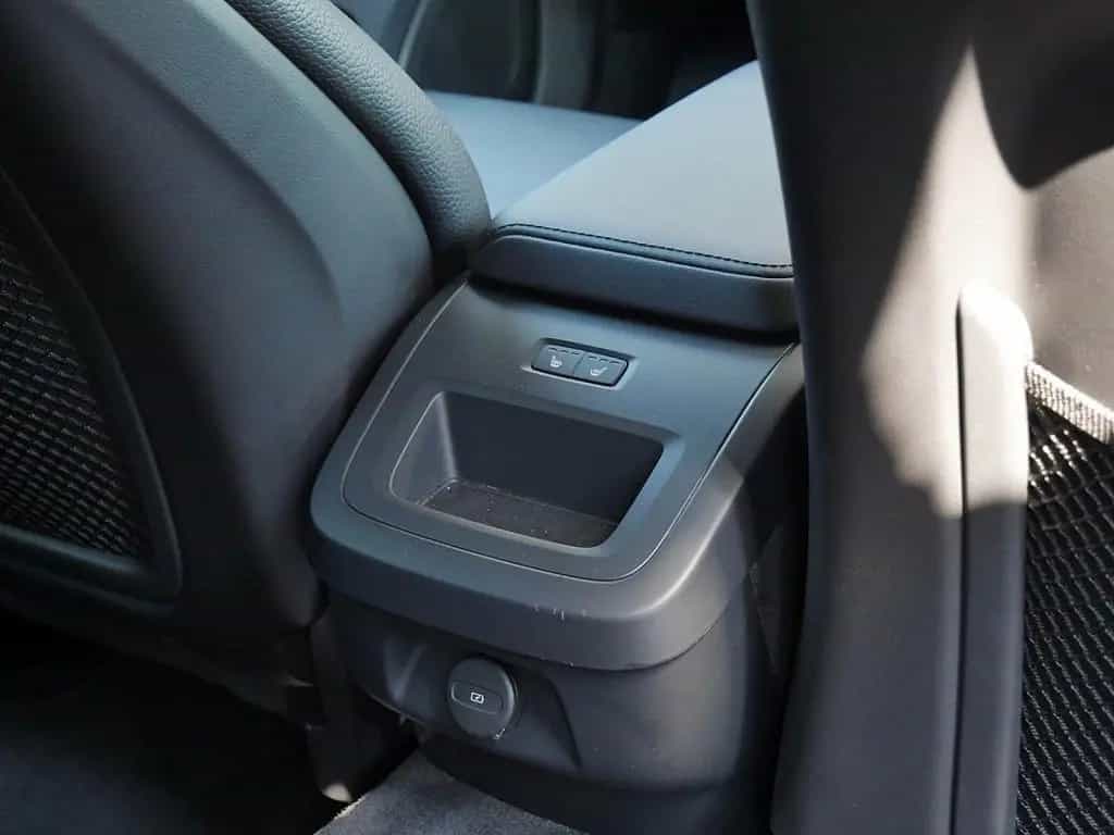 Volvo V60 B4 Core MEMORY PDC SHZ LEDER KAMERA LED 10/2023-photo-8