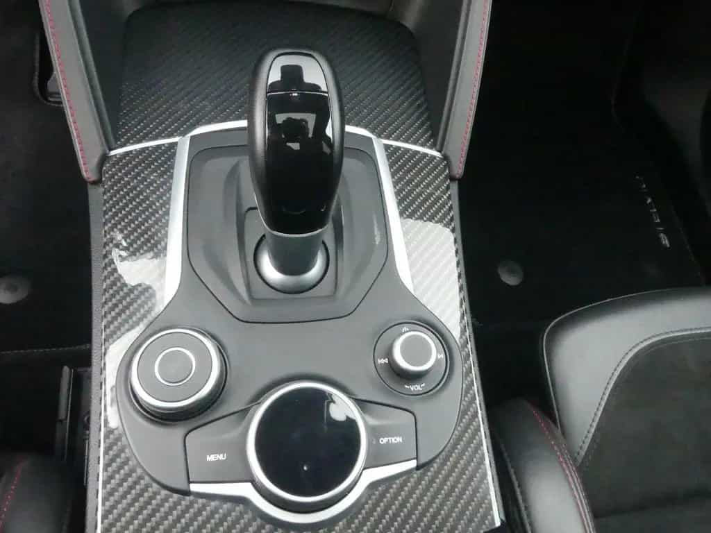 Alfa Romeo Stelvio QUADRIFOGLIO Q4 2.9 BITURBO 510PS PANO H 07/2019-photo-28