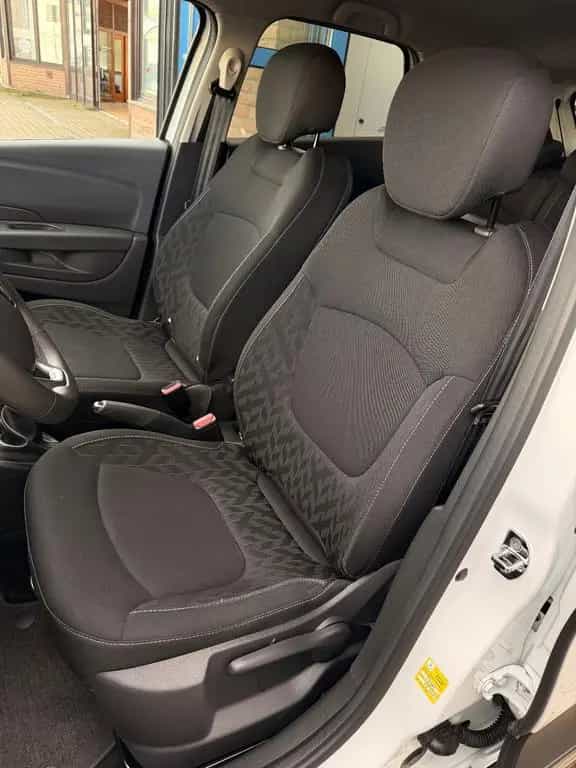 Renault Captur Limited/Navi/Tempomat/TÜV/PDC Hinten 09/2019-photo-9