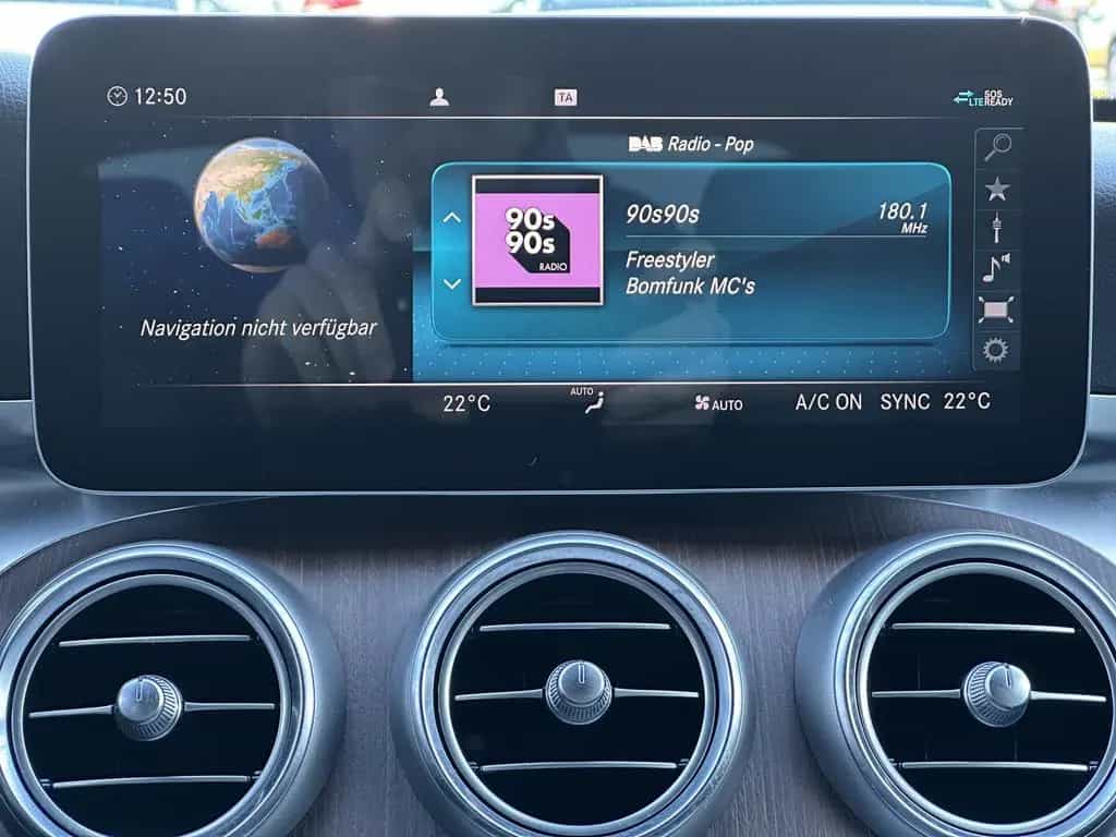 Mercedes-Benz C-Class 300 T AMG-Line NAV+LED+AHK+BURMESTER+DISTRONIC 02/2021-photo-13