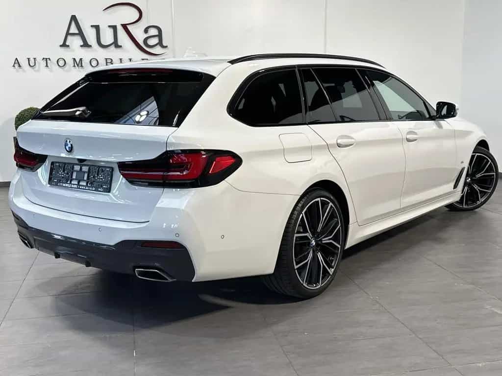 BMW 5 Series 520d Touring xDrive M-Sport NAV+LED+AHK+HEAD-UP 11/2022-photo-3