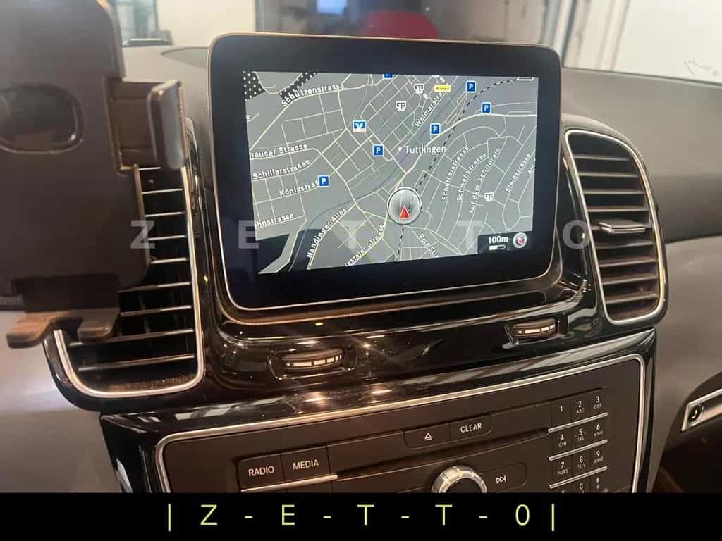 Mercedes-Benz GLE-Class 400 | 4Matic | Standheizung | AHK | LED | 02/2018-photo-13