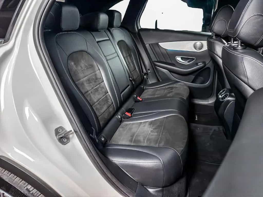 Mercedes-Benz GLC-Class 250 4Matic*AMG*PANORAMA*BURMESTER*APPLE CARP 05/2018-photo-19