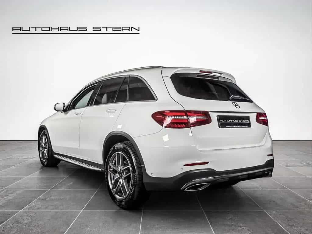 Mercedes-Benz GLC-Class 250 4Matic*AMG*PANORAMA*BURMESTER*APPLE CARP 05/2018-photo-24
