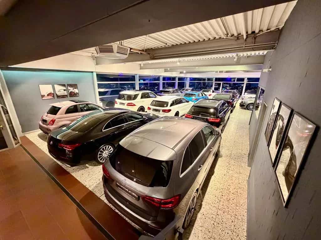 Mercedes-Benz GLC-Class 250 4Matic*AMG*PANORAMA*BURMESTER*APPLE CARP 05/2018-photo-32