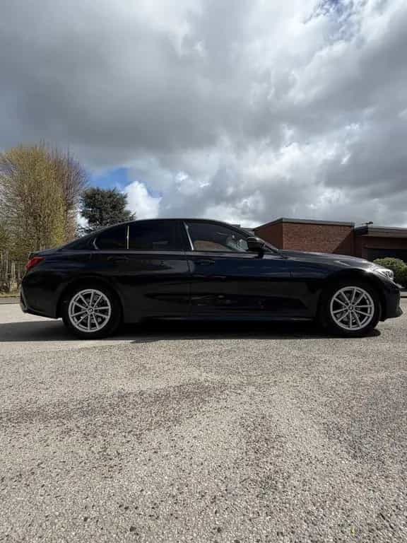 BMW 320 d Sport Line Automatik Sport Line 06/2020-photo-4