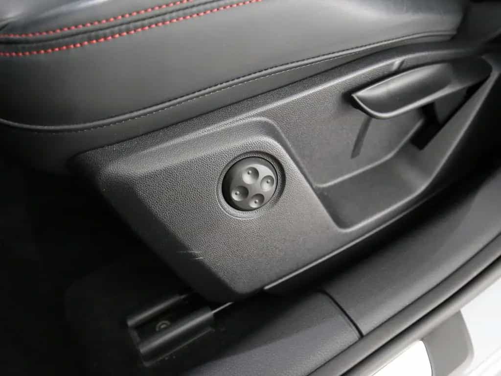 Audi SQ2 2.0 TFSI quattro S-tronic  LED Navi Leder AH 06/2025-photo-24