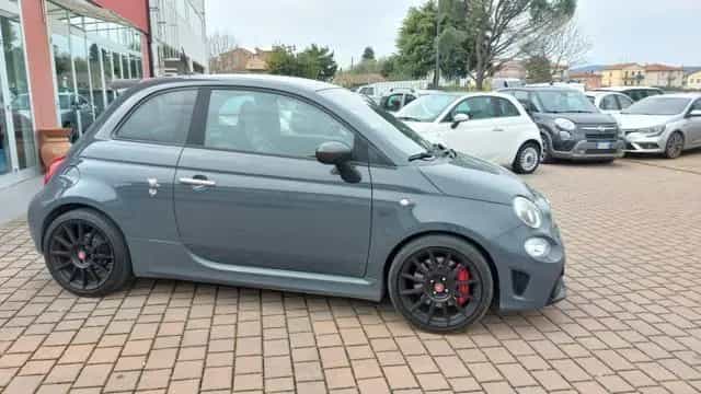 Abarth 695 695 1.4 Turbo T-Jet XSR Yamaha Limited Ed 08/2017-photo-3