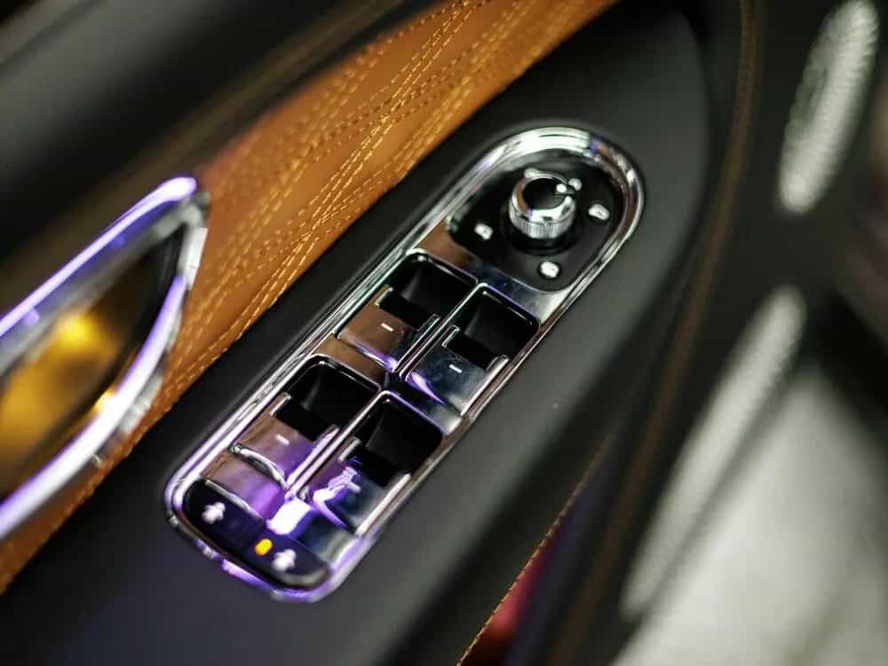 Bentley Bentayga V8 Speed MY26 12/2025-photo-24