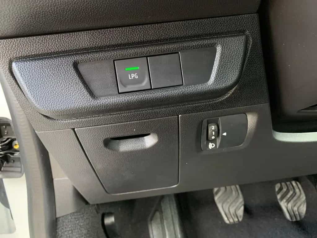 Dacia Sandero STEPWAY EXPRESSION 100 AHK+KLIMA+NAVI 02/2023-photo-20