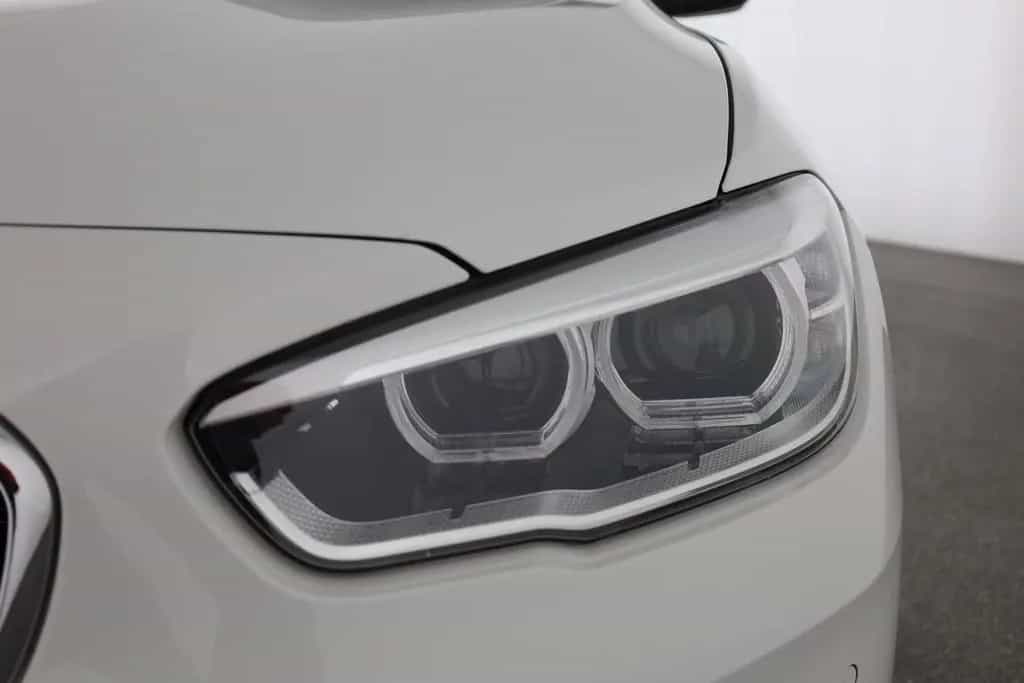 BMW 118 iA Sport Line LED Navi Sitzheizung Leder 09/2018-photo-27