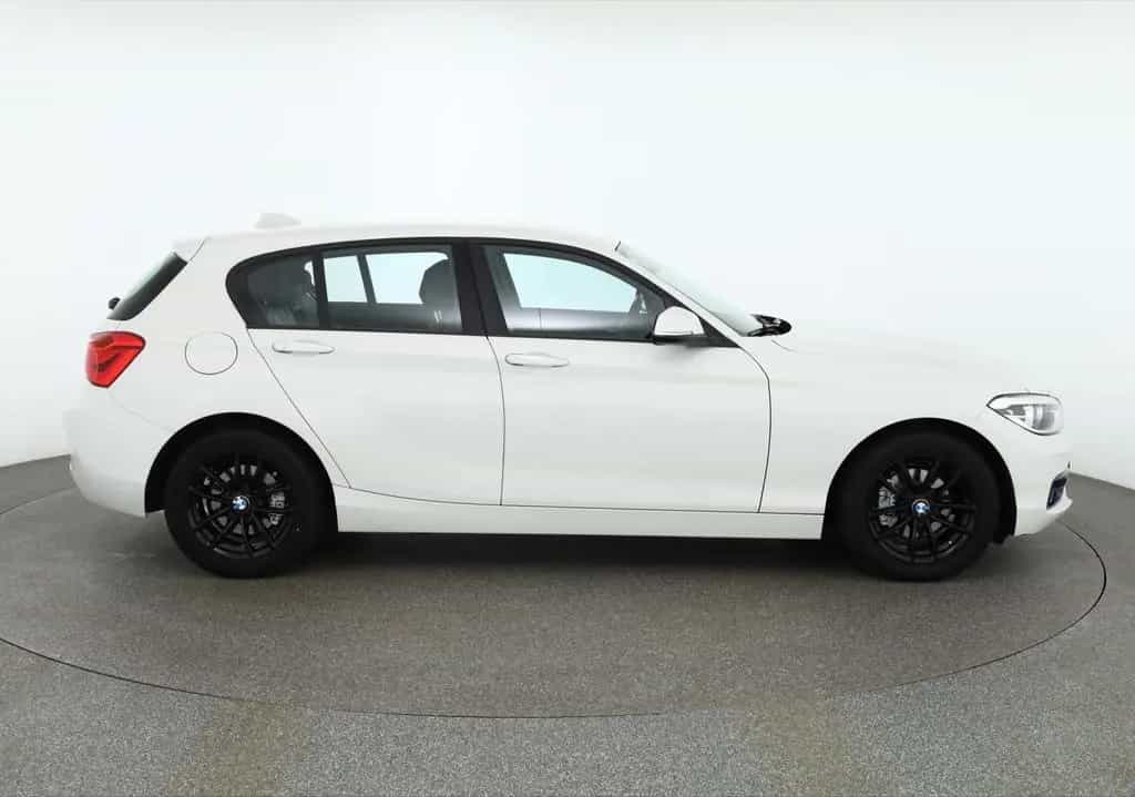 BMW 118 iA Sport Line LED Navi Sitzheizung Leder 09/2018-photo-5