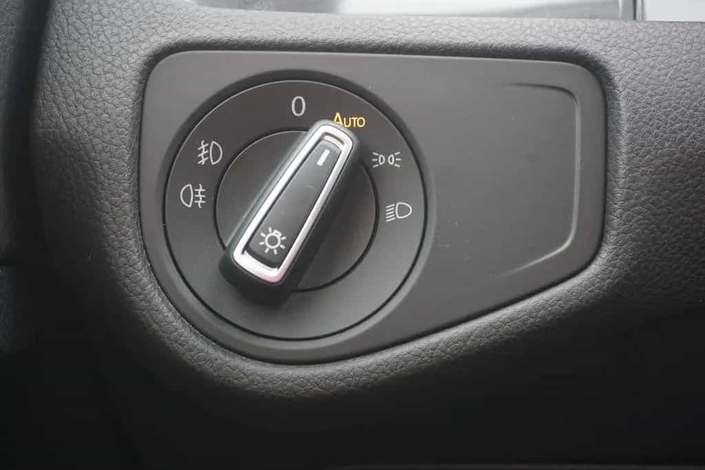 Volkswagen Golf VII Variant 1.4 TSI DSG PDC Standheizung 04/2018-photo-19
