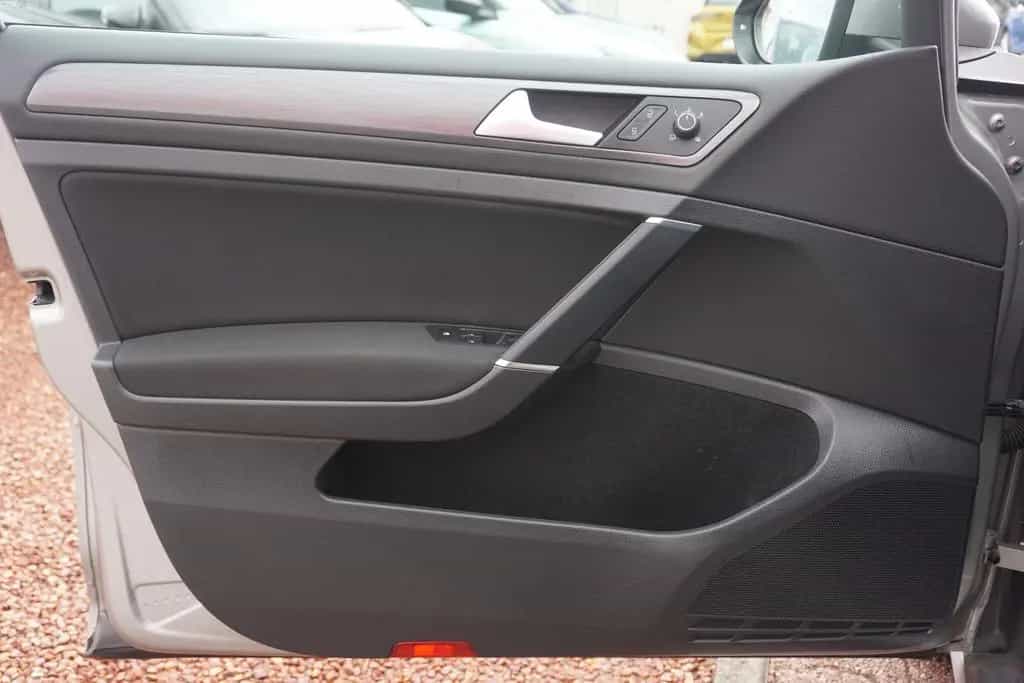 Volkswagen Golf VII Variant 1.4 TSI DSG PDC Standheizung 04/2018-photo-22