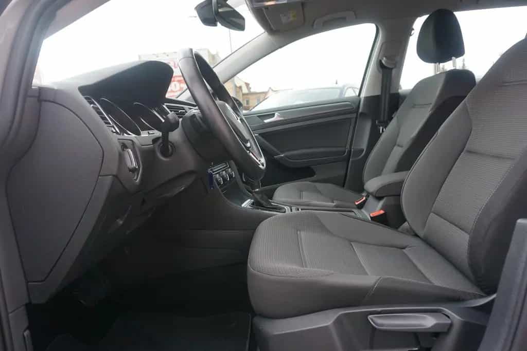 Volkswagen Golf VII Variant 1.4 TSI DSG PDC Standheizung 04/2018-photo-24