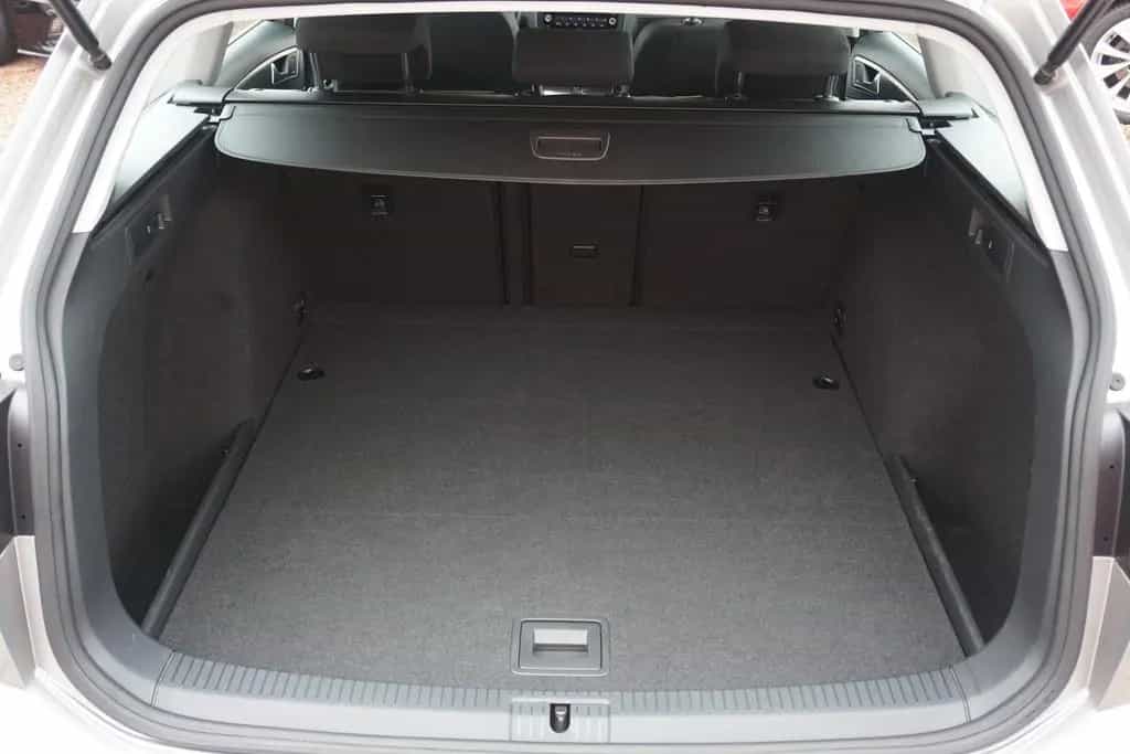 Volkswagen Golf VII Variant 1.4 TSI DSG PDC Standheizung 04/2018-photo-27