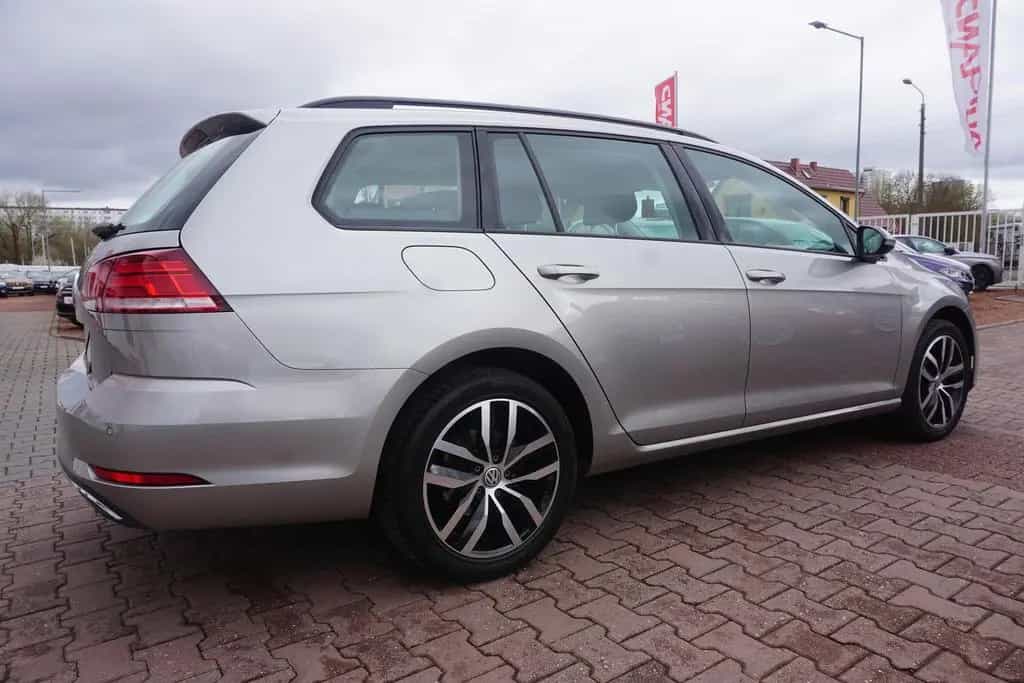 Volkswagen Golf VII Variant 1.4 TSI DSG PDC Standheizung 04/2018-photo-4