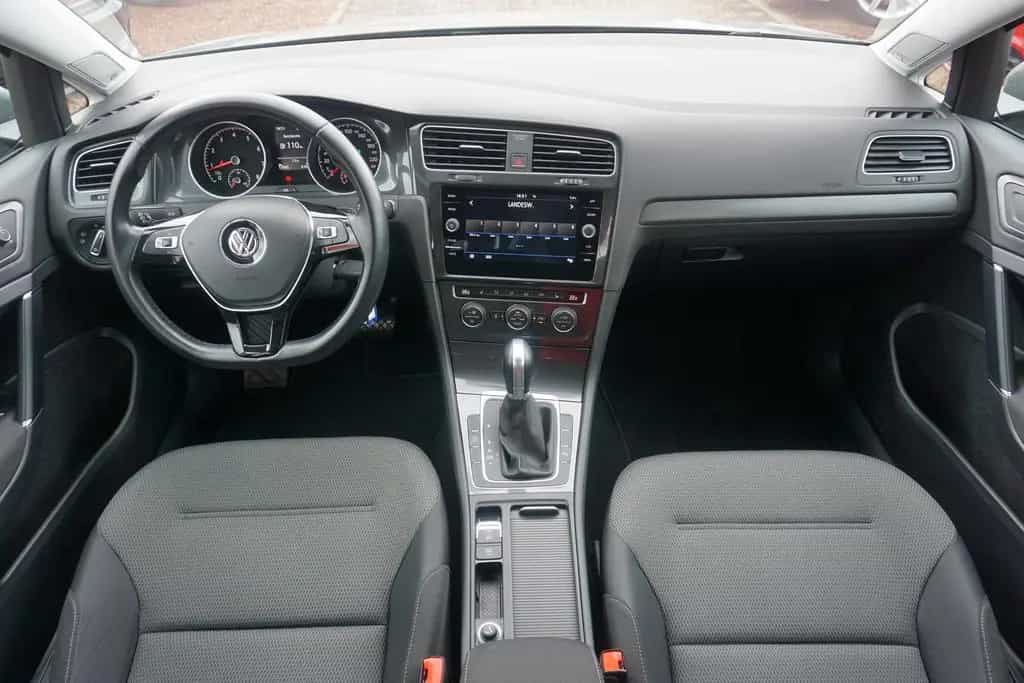 Volkswagen Golf VII Variant 1.4 TSI DSG PDC Standheizung 04/2018-photo-7