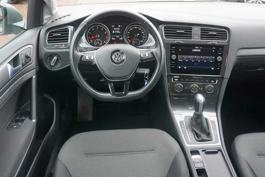 Volkswagen Golf VII Variant 1.4 TSI DSG PDC Standheizung 04/2018-photo-8
