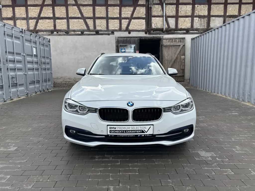 BMW 3 Series 318d Touring Sport Line LED Navi SHZ PDC Tempo 03/2018-photo-0