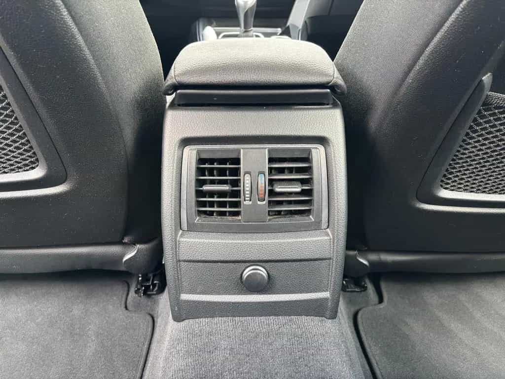 BMW 3 Series 318d Touring Sport Line LED Navi SHZ PDC Tempo 03/2018-photo-24