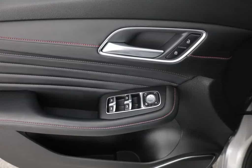 MG HS 1.5 T-GDI Luxury Aut. LED ACC Navi 360° Pano 03/2024-photo-18