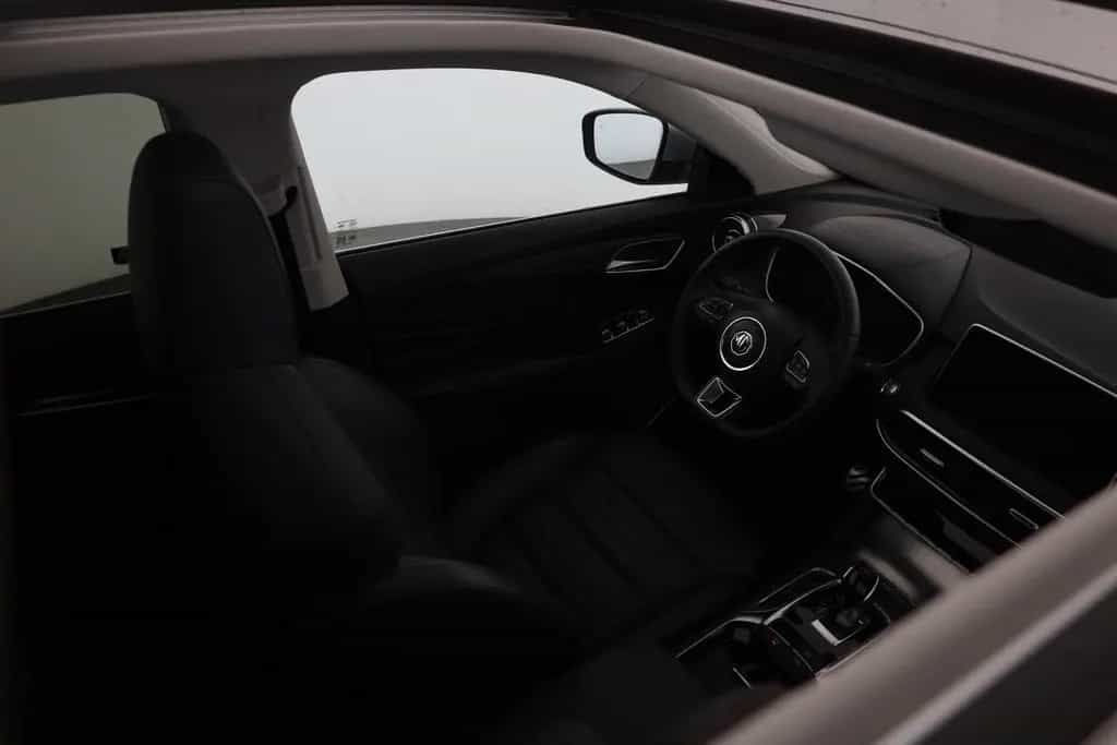 MG HS 1.5 T-GDI Luxury Aut. LED ACC Navi 360° Pano 03/2024-photo-25