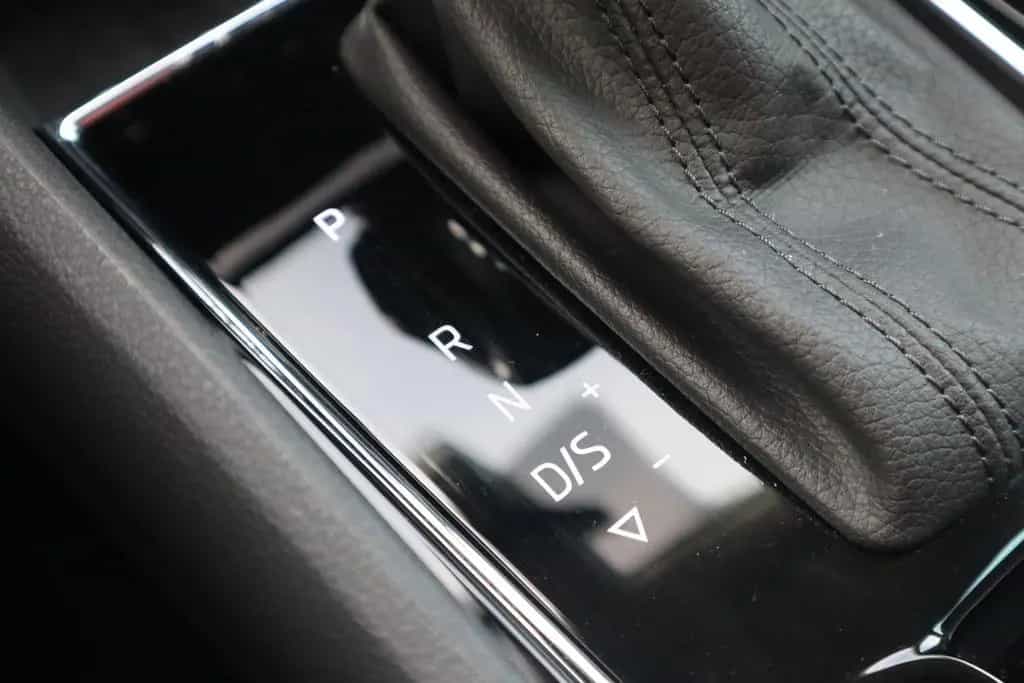 Skoda Karoq 1.5 TSI Tour DSG LED Navi ACC Sitzheizung 10/2022-photo-29
