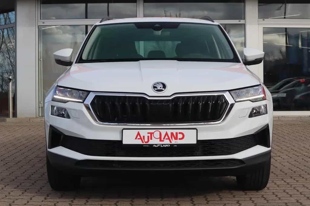 Skoda Karoq 1.5 TSI Tour DSG LED Navi ACC Sitzheizung 10/2022-photo-6