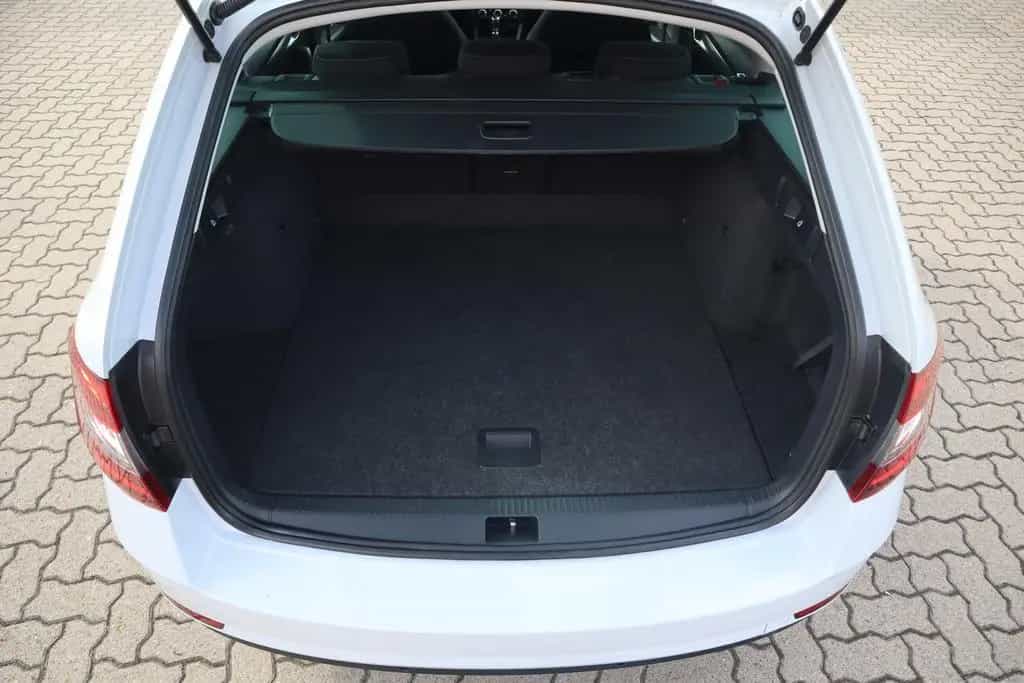 Skoda Octavia Combi 1.5 TSI Soleil LED Navi Tempomat 11/2020-photo-34