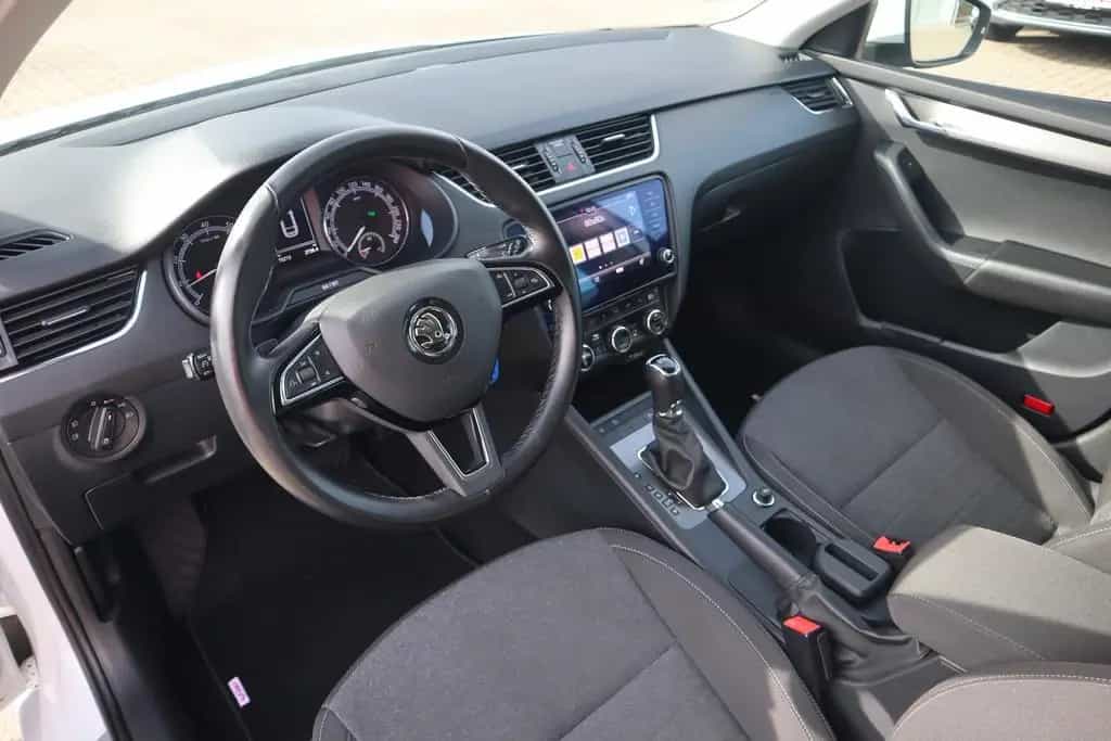 Skoda Octavia Combi 1.5 TSI Soleil LED Navi Tempomat 11/2020-photo-9