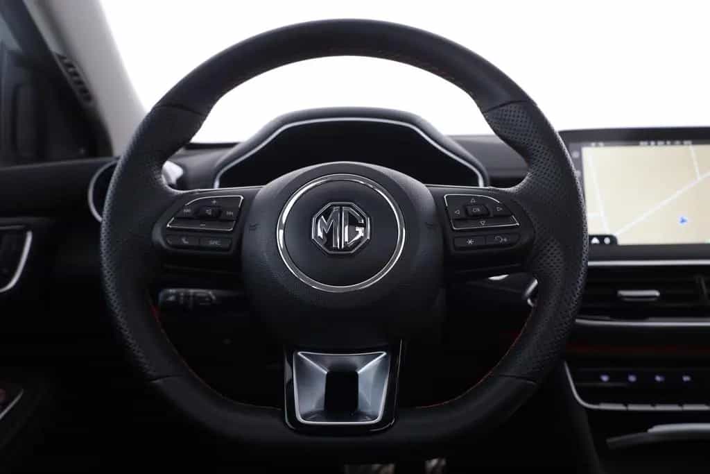MG HS 1.5 T-GDI Luxury Aut. LED ACC Navi 360° Pano 02/2024-photo-13