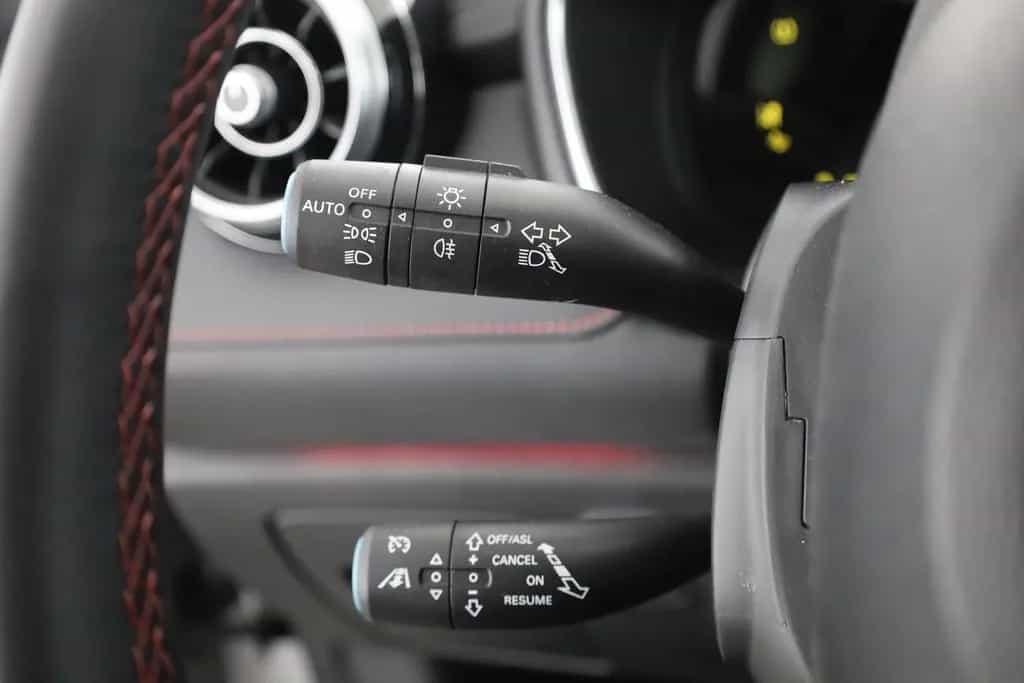 MG HS 1.5 T-GDI Luxury Aut. LED ACC Navi 360° Pano 02/2024-photo-16