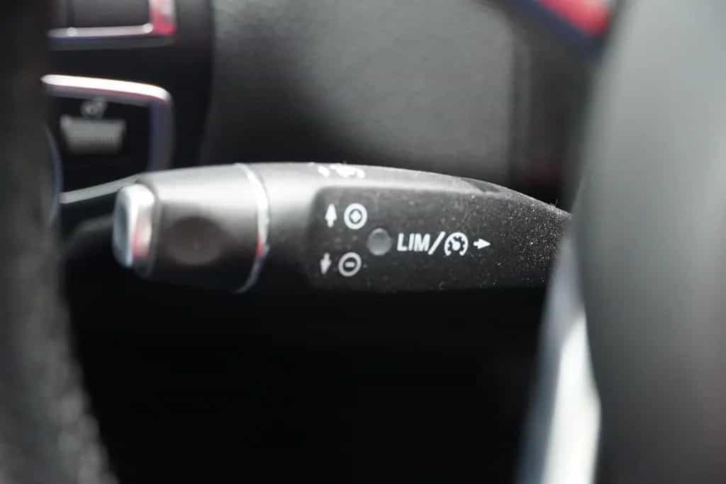 Mercedes-Benz C-Class 4Matic AMG Line Navi Totwinkel Head-Up LED 04/2018-photo-19