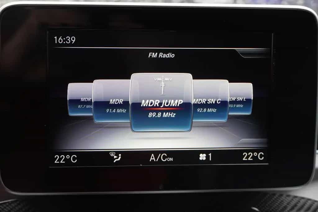 Mercedes-Benz C-Class 4Matic AMG Line Navi Totwinkel Head-Up LED 04/2018-photo-21
