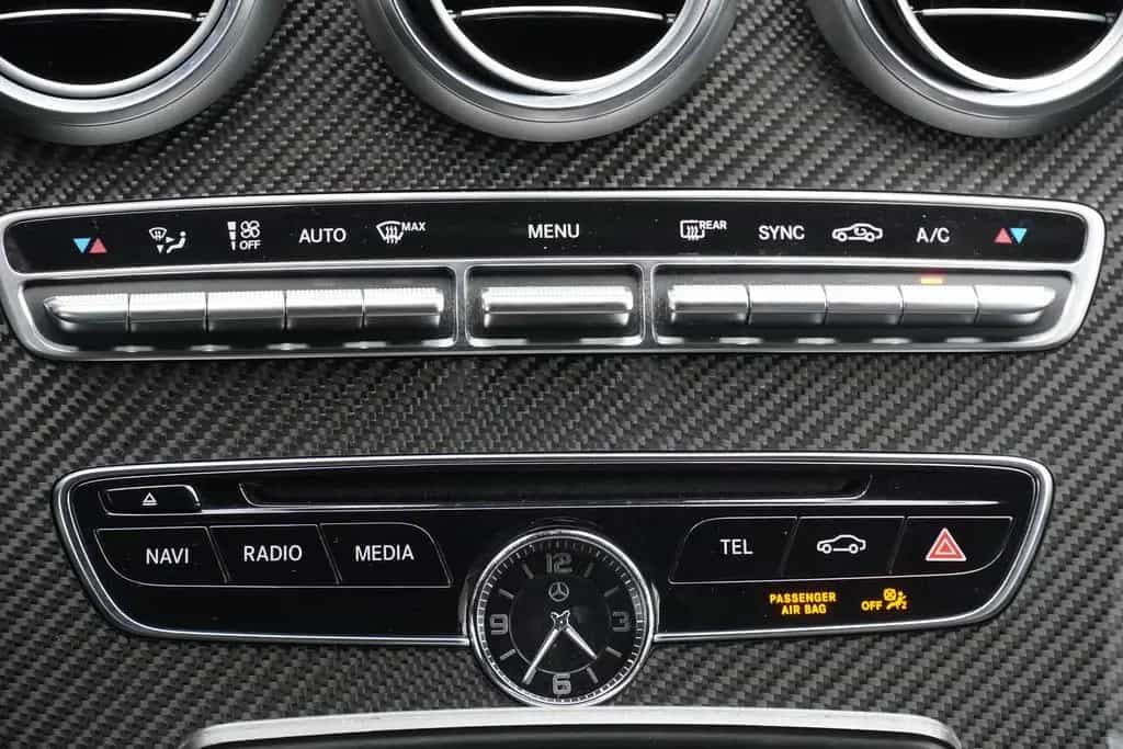 Mercedes-Benz C-Class 4Matic AMG Line Navi Totwinkel Head-Up LED 04/2018-photo-24