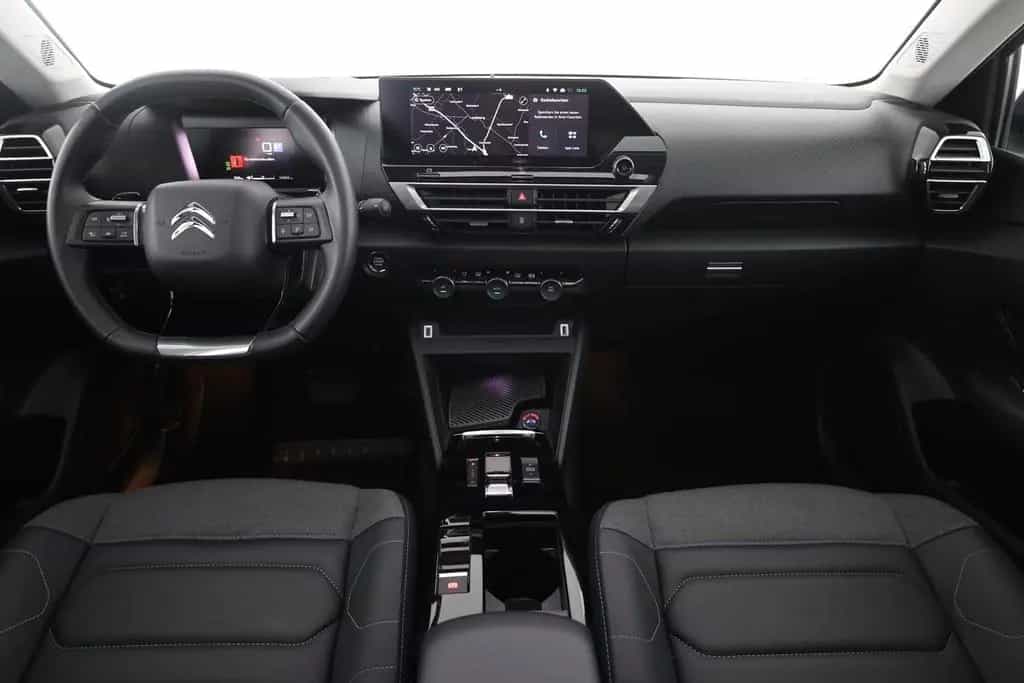 Citroën C4 PureTech 130 Aut. LED ACC Navi Pano 360° 05/2024-photo-8