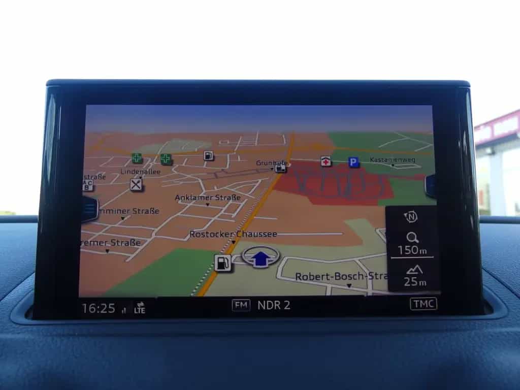 Audi A3 Sportback 1.4 TFSI LED Virtual ACC Sitzheizun 02/2017-photo-11