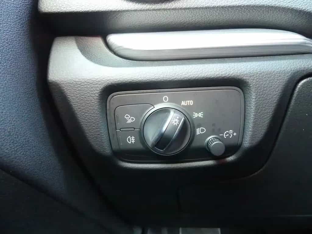 Audi A3 Sportback 1.4 TFSI LED Virtual ACC Sitzheizun 02/2017-photo-29