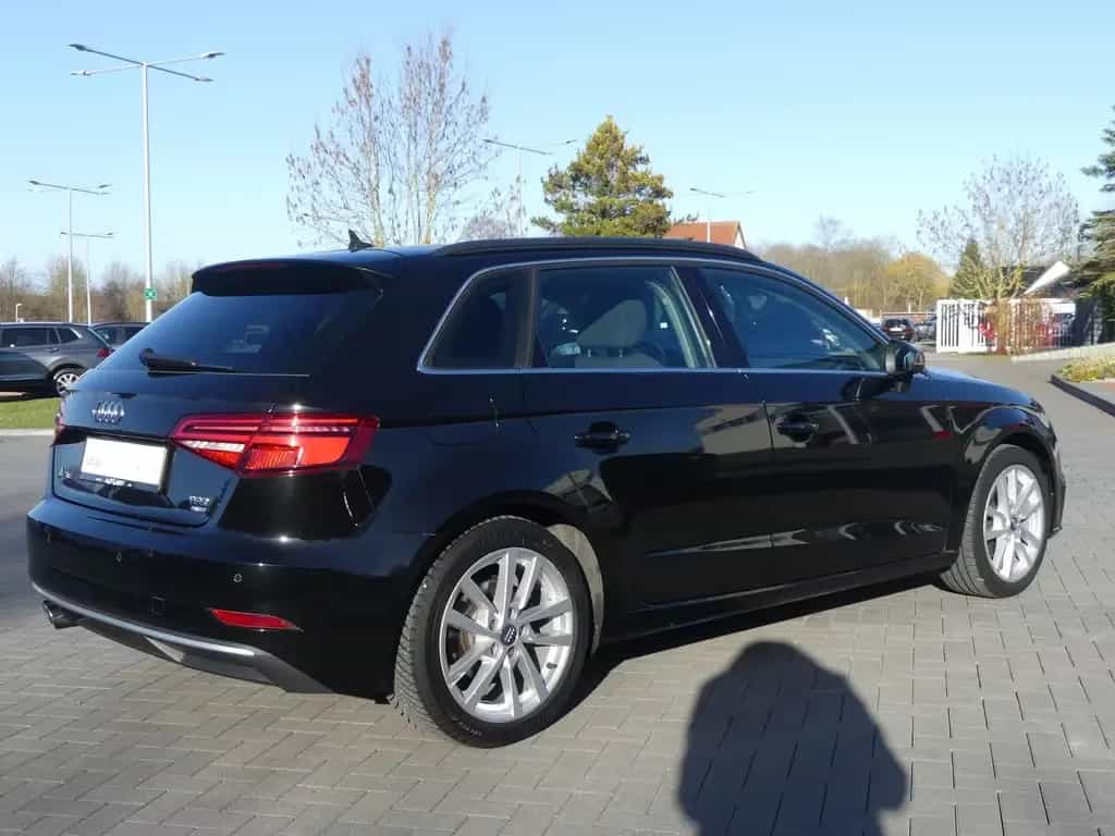 Audi A3 Sportback 1.4 TFSI LED Virtual ACC Sitzheizun 02/2017-photo-4