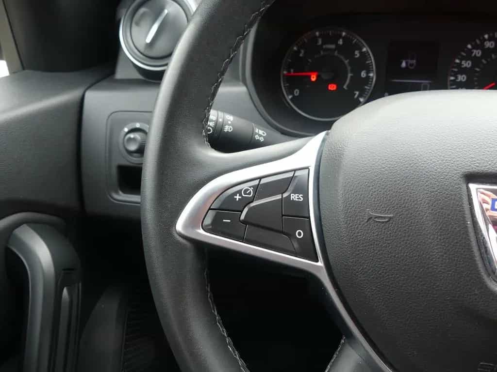 Dacia Duster II 1.3 TCE Prestige Navi 360° Totwinkel 12/2019-photo-16